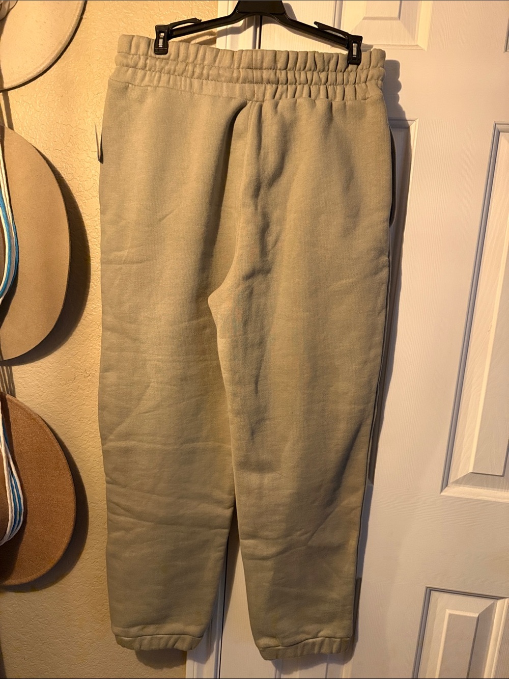 Free People A Cut Above Slim Joggers size M NWT - Picture 9 of 9